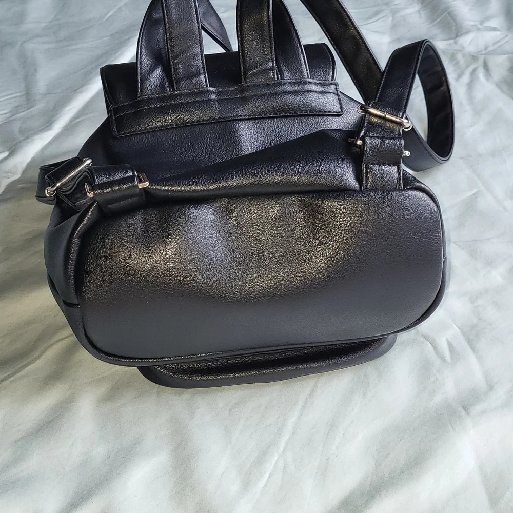 Mini Backpack - Picture 8 of 9